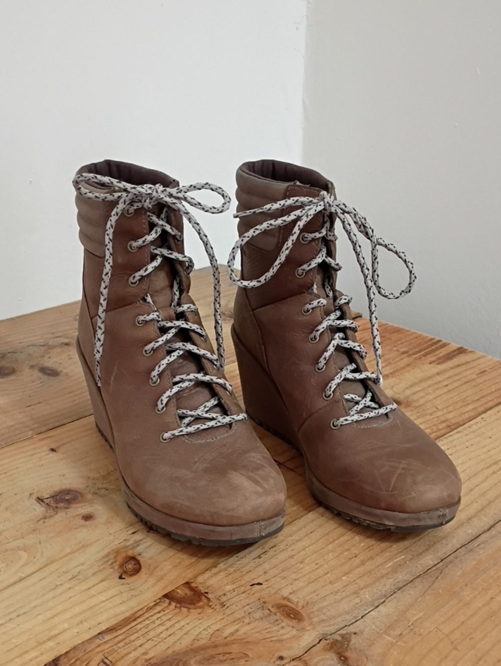Merrell Brown Tremblent Leather Wedge Heel Waterproof Boots Size 9.5